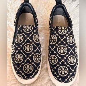 Tory Burch slip on loafers
